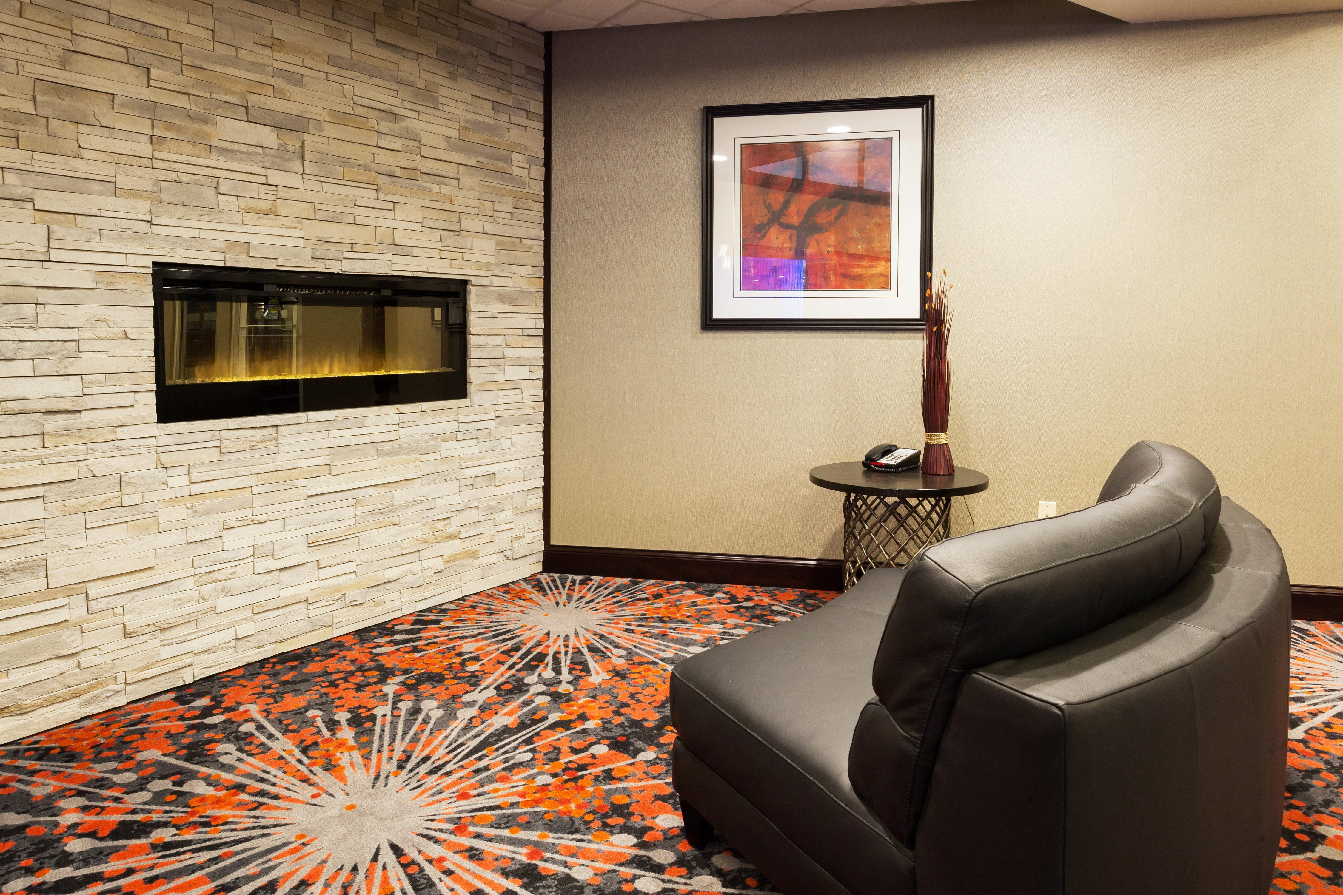 Holiday Inn Express & Suites Rapid City By Ihg Luaran gambar